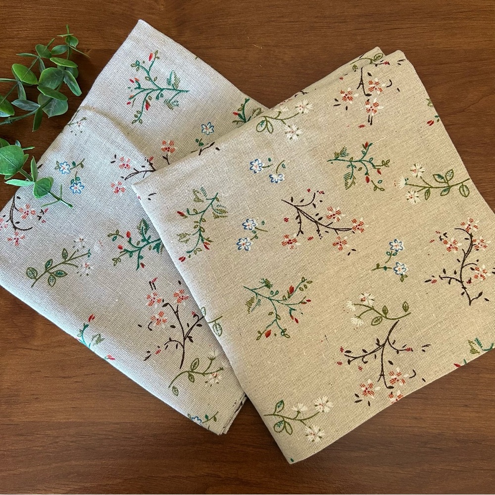 🌾(2) Floral Linen Pillow Covers
